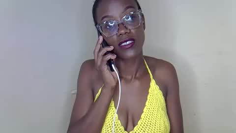 SexyHollyMontana1111 online show from March 8, 9:13 am