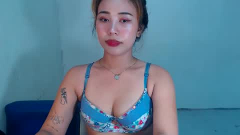 Snapshot of sexyhotbojean chatting on February 16, 2:43 pm jean online show from February 16, 2:43 pm