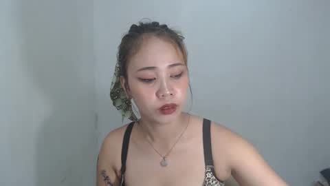 Snapshot of sexyhotbojean chatting on January 29, 7:43 pm jean online show from January 29, 7:43 pm