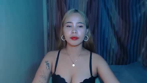 Snapshot of sexyhotbojean chatting on September 17, 2:42 am jean online show from September 17, 2:42 am