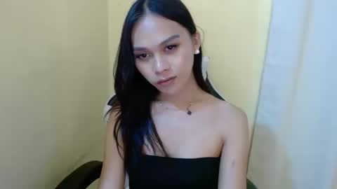 Snapshot of sexykarina_ chatting on September 23, 10:24 am Karina3 online show from September 23, 10:24 am
