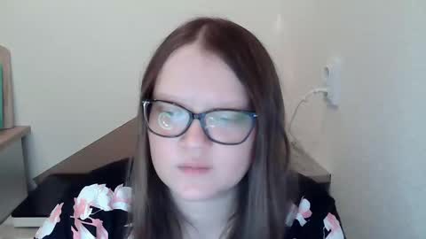 Kate online show from December 4, 2:59 pm