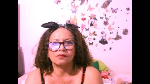 Snapshot of sexylilith421 chatting on March 1, 2:04 am Sexy Lilith online show from March 1, 2:04 am