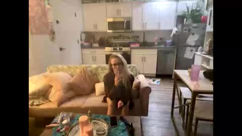 sexytiff6 online show from December 4, 11:27 pm