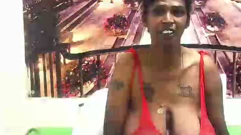 Snapshot of sexyva4u2luv chatting on February 5, 6:13 am sexyva4u2luv online show from February 5, 6:13 am