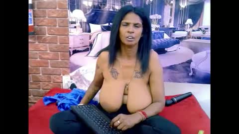 sexyva4u2luv online show from March 30, 9:09 am