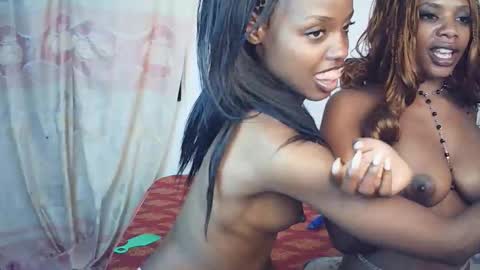 sexyzuriel online show from March 7, 11:12 pm