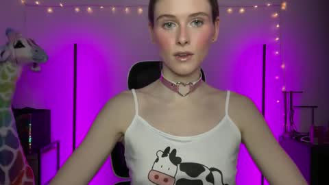 Snapshot of shadebabe chatting on February 9, 5:08 am shadebabe online show from February 9, 5:08 am