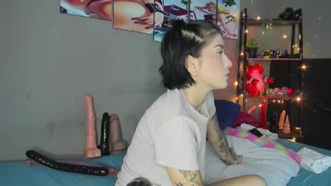 shadia online show from November 9, 1:00 am