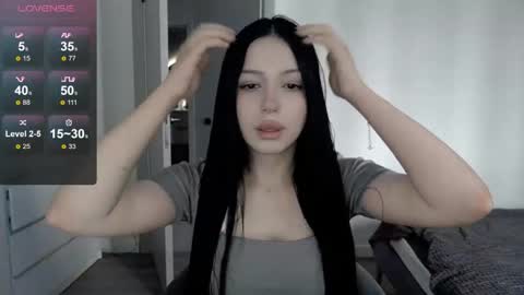 Shae online show from May 17, 10:47 am