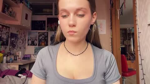 Shae online show from April 17, 10:17 am