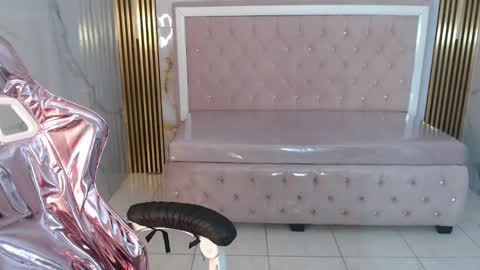 Shalon  online show from March 1, 1:07 pm