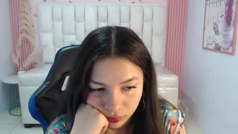 Shalon  online show from September 20, 1:53 pm