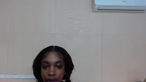 Snapshot of shamira_moore chatting on January 12, 1:16 pm Catalina online show from January 12, 1:16 pm