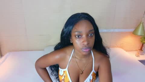 Snapshot of shamira_moore chatting on September 12, 2:13 pm Catalina online show from September 12, 2:13 pm
