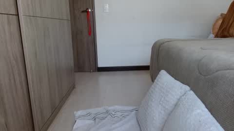 Snapshot of shannon_stonnee33 chatting on March 1, 12:56 pm you shannon online show from March 1, 12:56 pm
