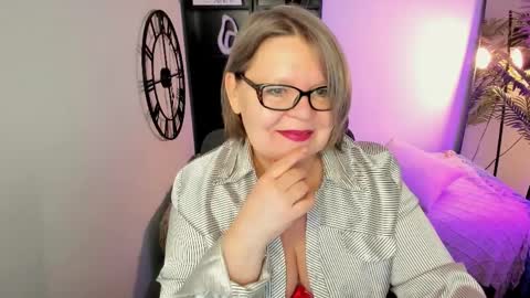 Shannon online show from April 8, 1:35 pm