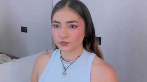 Shanntal  online show from September 24, 7:57 pm