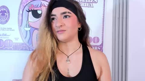 Shanntal  online show from October 18, 3:59 pm