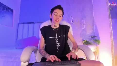 Shantal online show from May 29, 1:42 pm