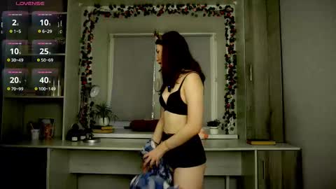 Ivy online show from November 21, 1:40 am