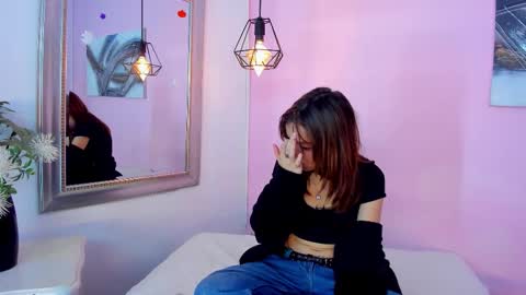 Sharlot Gallego online show from November 20, 11:50 pm