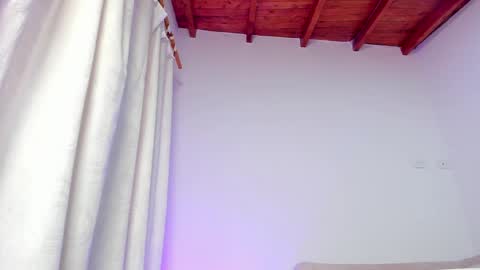 Hi fiends ---- I usually start online from Monday to Friday from 1000 am Saturdays and Sundays at 600 am Colombia time online show from February 21, 3:32 pm