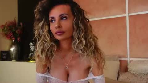 SharonStarr online show from June 9, 8:41 pm