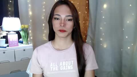 shawniee 3 online show from December 3, 3:18 am