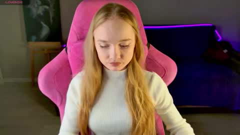 Shawty Mia online show from November 18, 2:07 pm