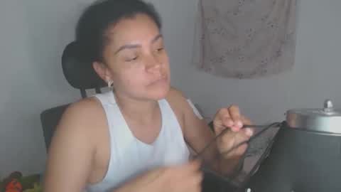 Shayna online show from November 27, 5:32 am