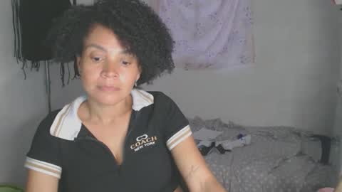 Shayna online show from April 18, 11:15 pm