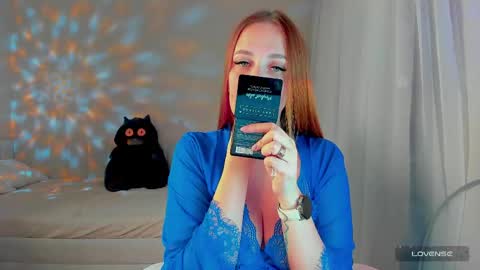 she_wolf1 online show from April 15, 9:04 pm