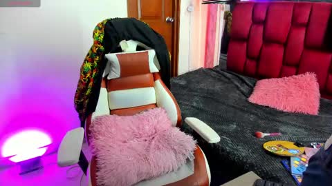 sheilly_brown online show from October 16, 7:38 pm