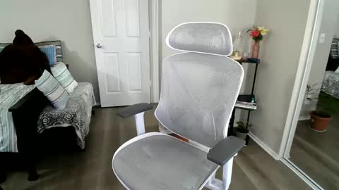 sheilyn_smith online show from February 11, 4:25 am