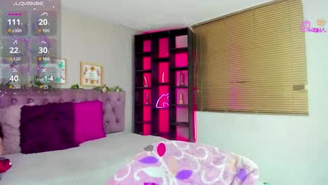 Shelby cute  online show from February 10, 1:03 pm