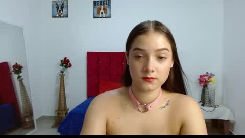 Snapshot of shenahot_ chatting on October 1, 1:21 am Shena online show from October 1, 1:21 am