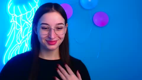 Snapshot of sheryl_sweet chatting on February 12, 12:22 pm Sheryl online show from February 12, 12:22 pm