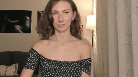 shesleepsnaked online show from November 16, 9:59 pm