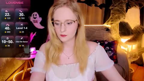 Hello guys my name is Aemilia online show from November 2, 8:29 am