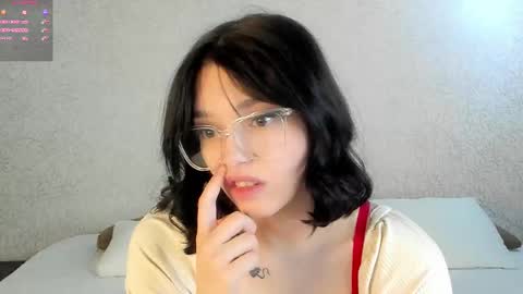 Iris online show from December 5, 12:06 pm