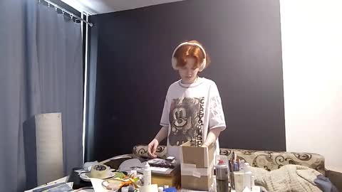 Emma online show from February 14, 9:00 am