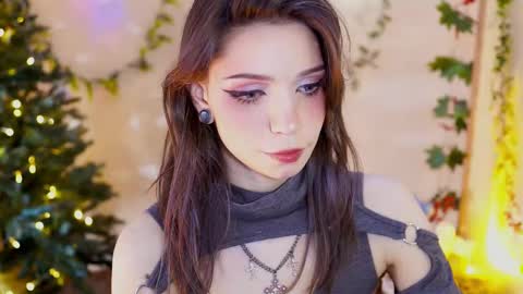 Snapshot of shiny_jail chatting on December 17, 8:32 pm JennyMira   THANK YOU FOR 77 777  online show from December 17, 8:32 pm