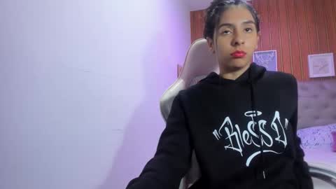 Shirley online show from February 3, 6:56 pm