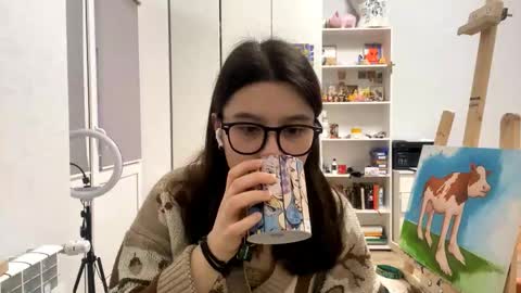 Marie online show from February 18, 2:05 pm