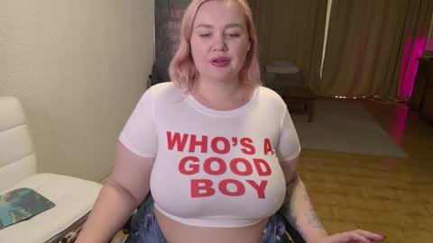 Mimi   online show from February 4, 1:14 pm