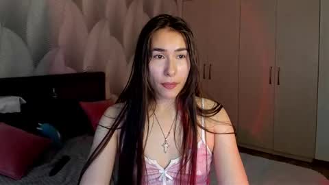 Mika online show from December 3, 3:20 am