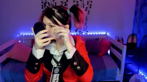 shy_elina01 online show from December 4, 10:39 am