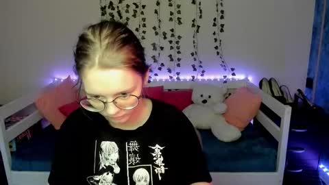 shy_elina01 online show from October 14, 12:52 pm