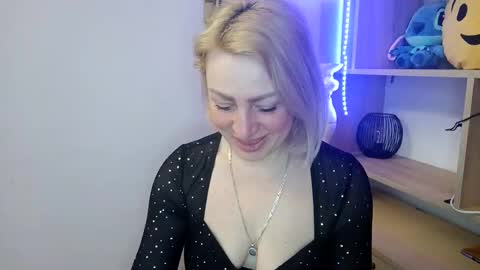 shy_girl80 online show from March 24, 6:24 pm